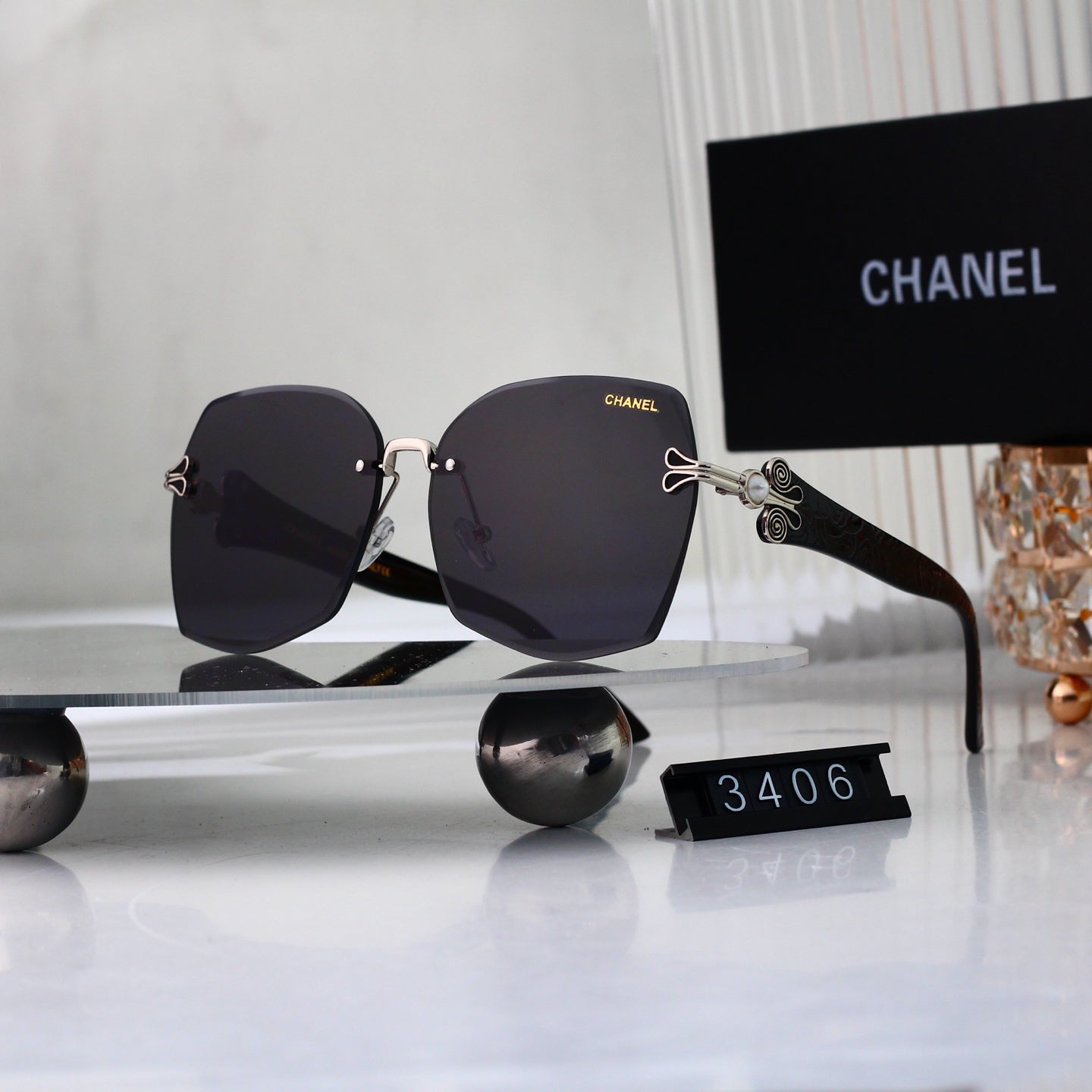 New Half-Frame Metal Sunglasses