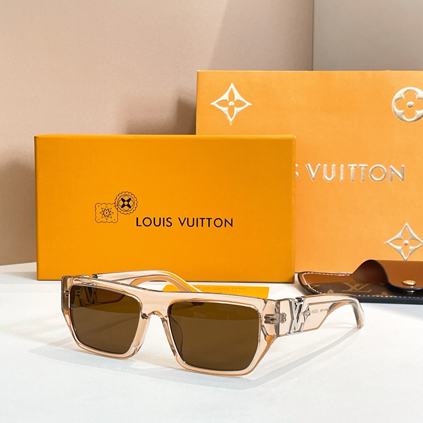 Full frame sunglasses