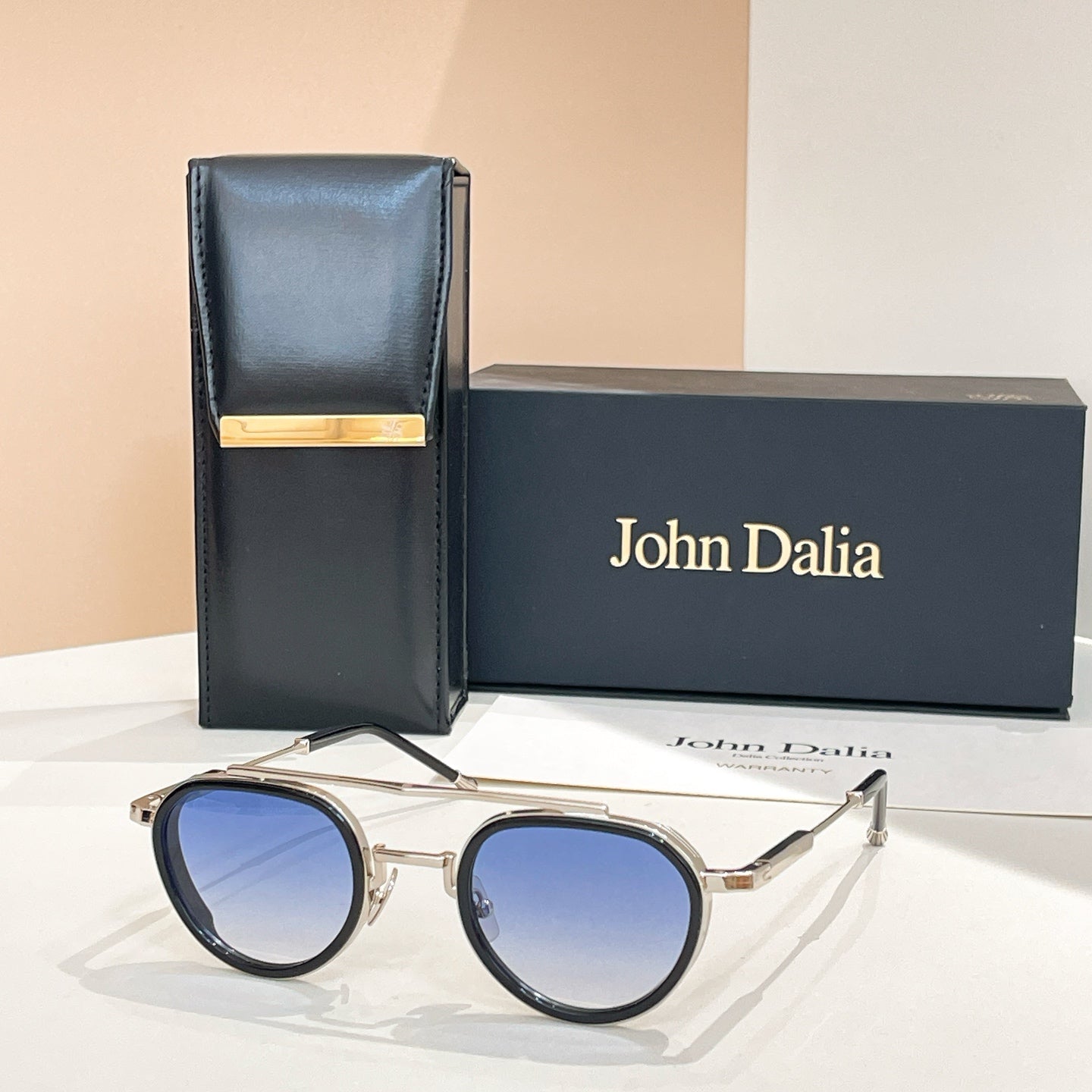 Full frame metal sunglasses