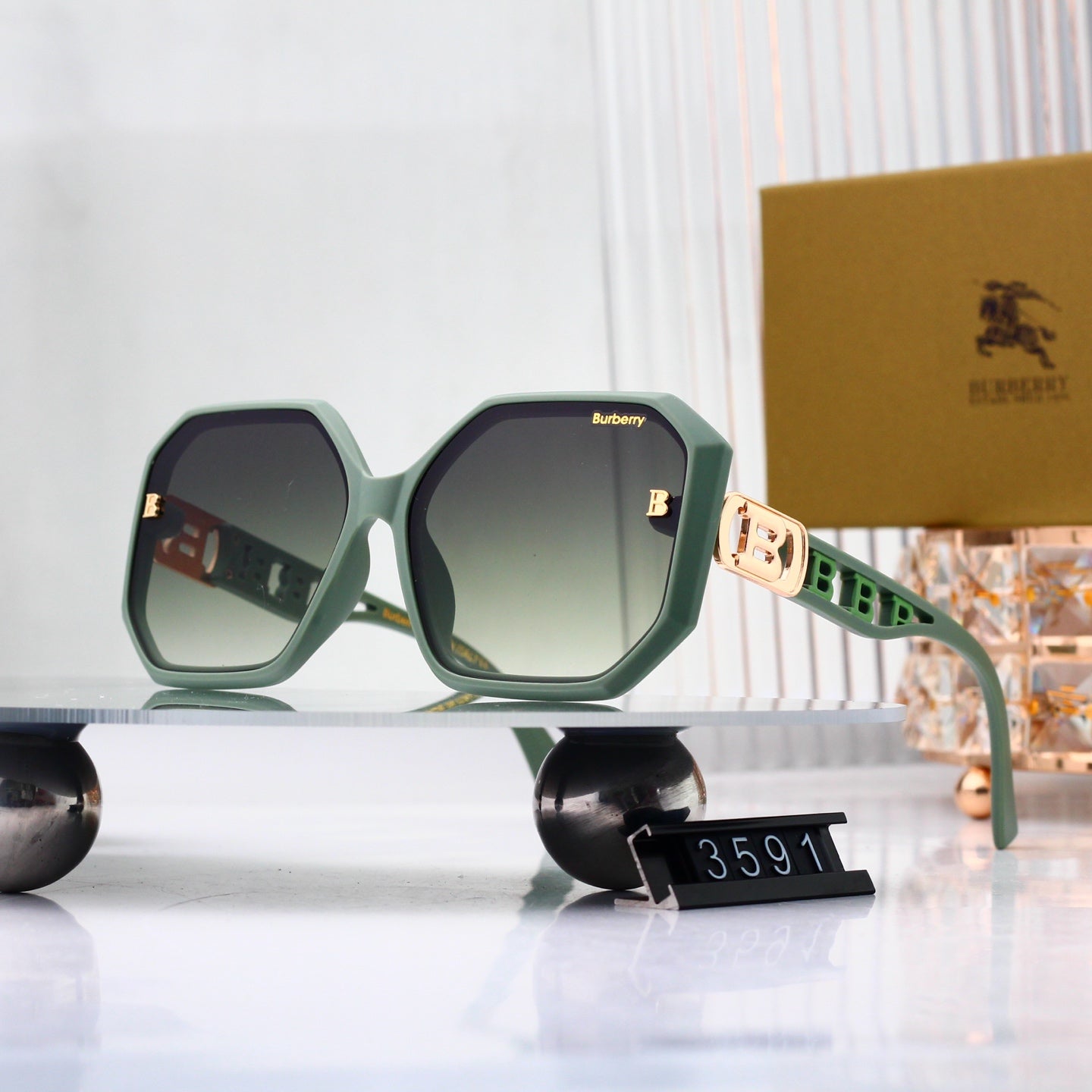 Full Frame Square Gradient Sunglasses