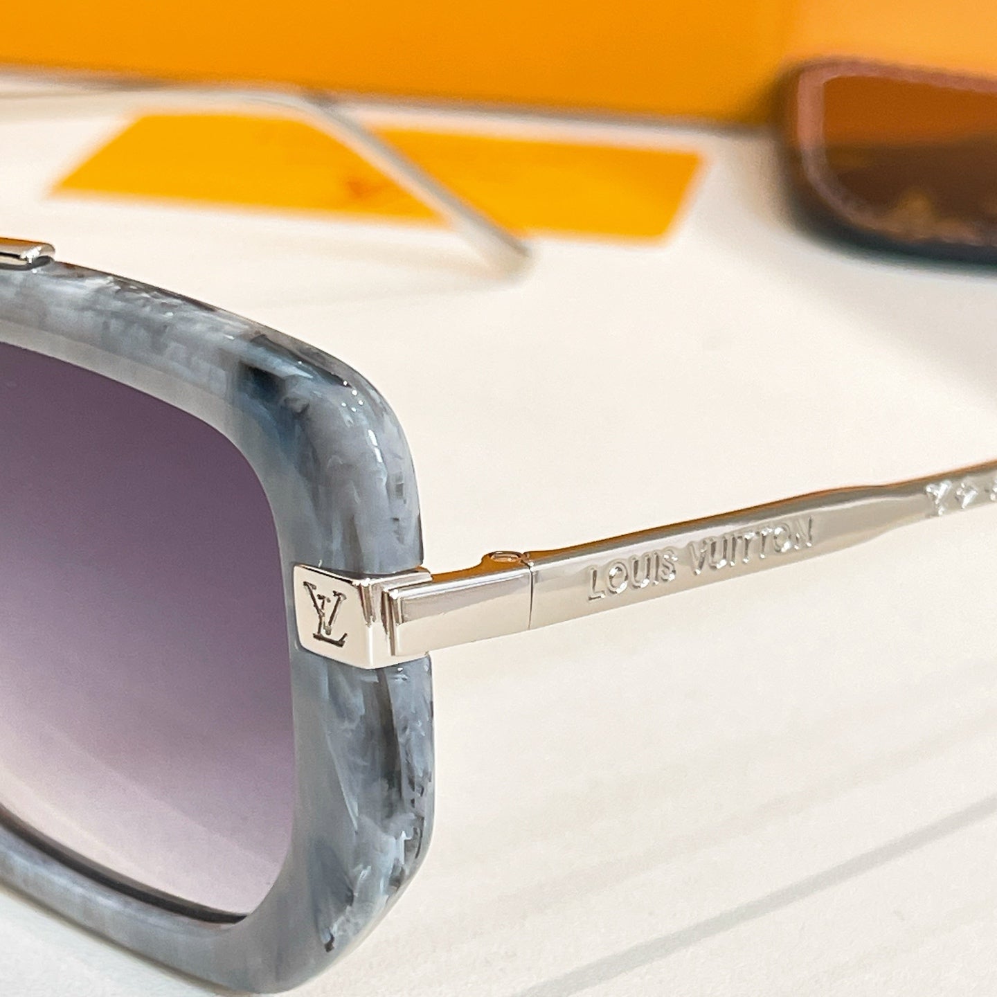 metal frame sunglasses