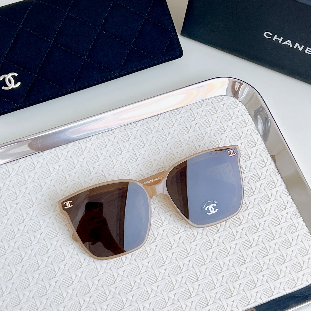 Large Frame Cat Eye Gradient Sunglasses