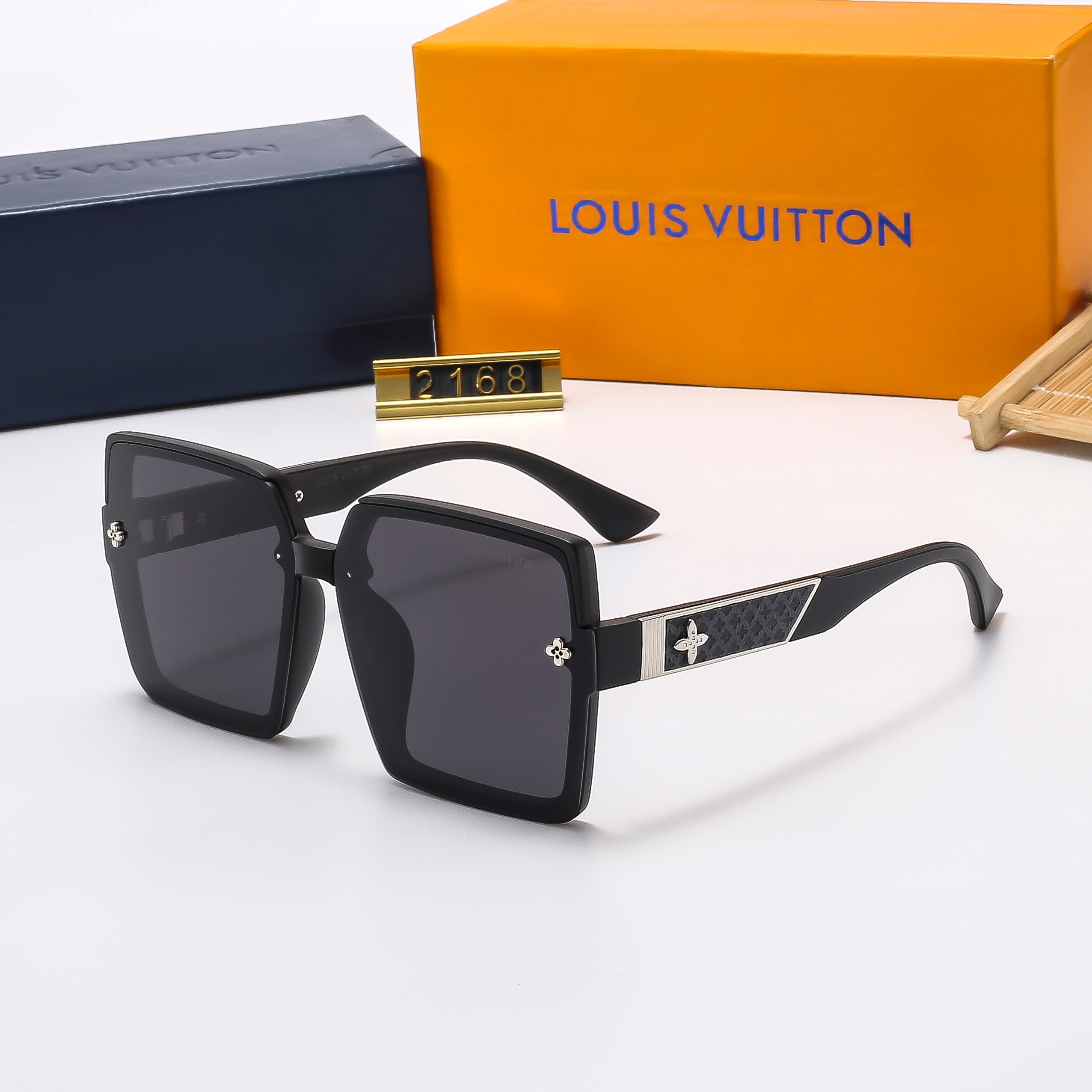 4 colors of fashionable and popular sunglasses  2168