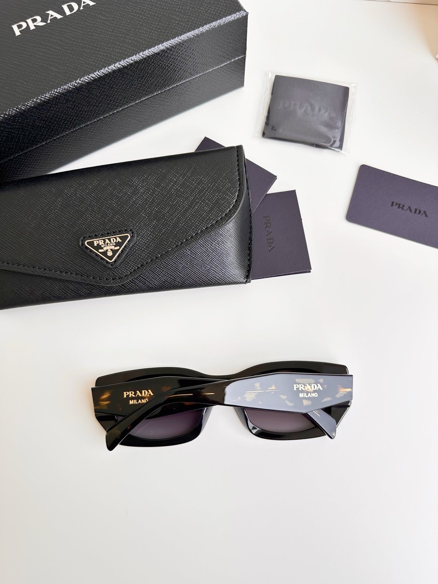 4 colors polygonal square frame sunglasses P00090