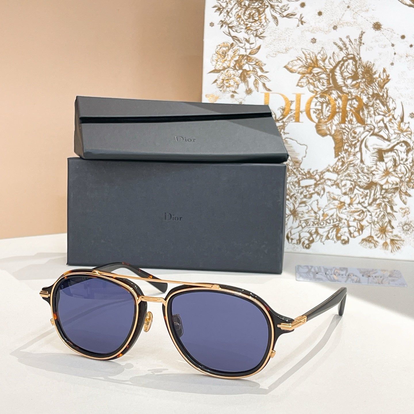 New round sunglasses