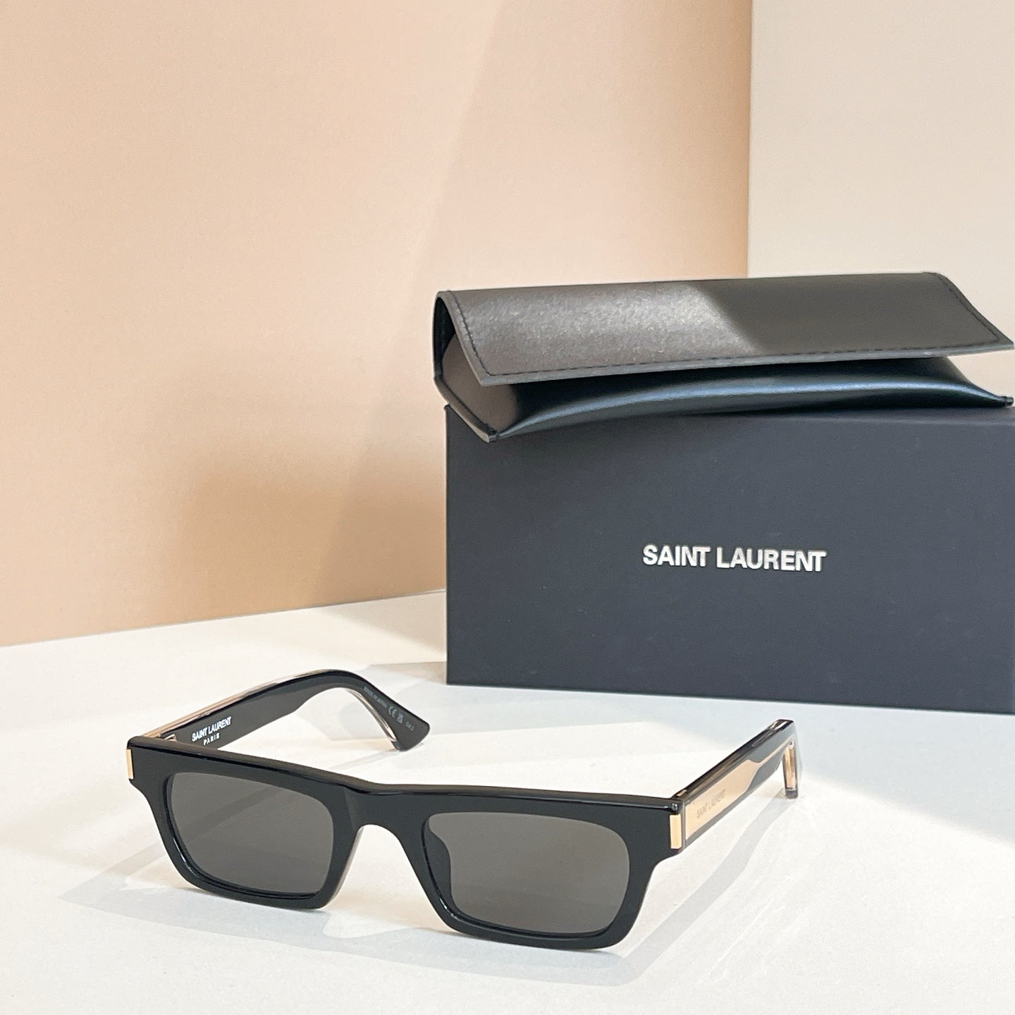 New full frame square sunglasses