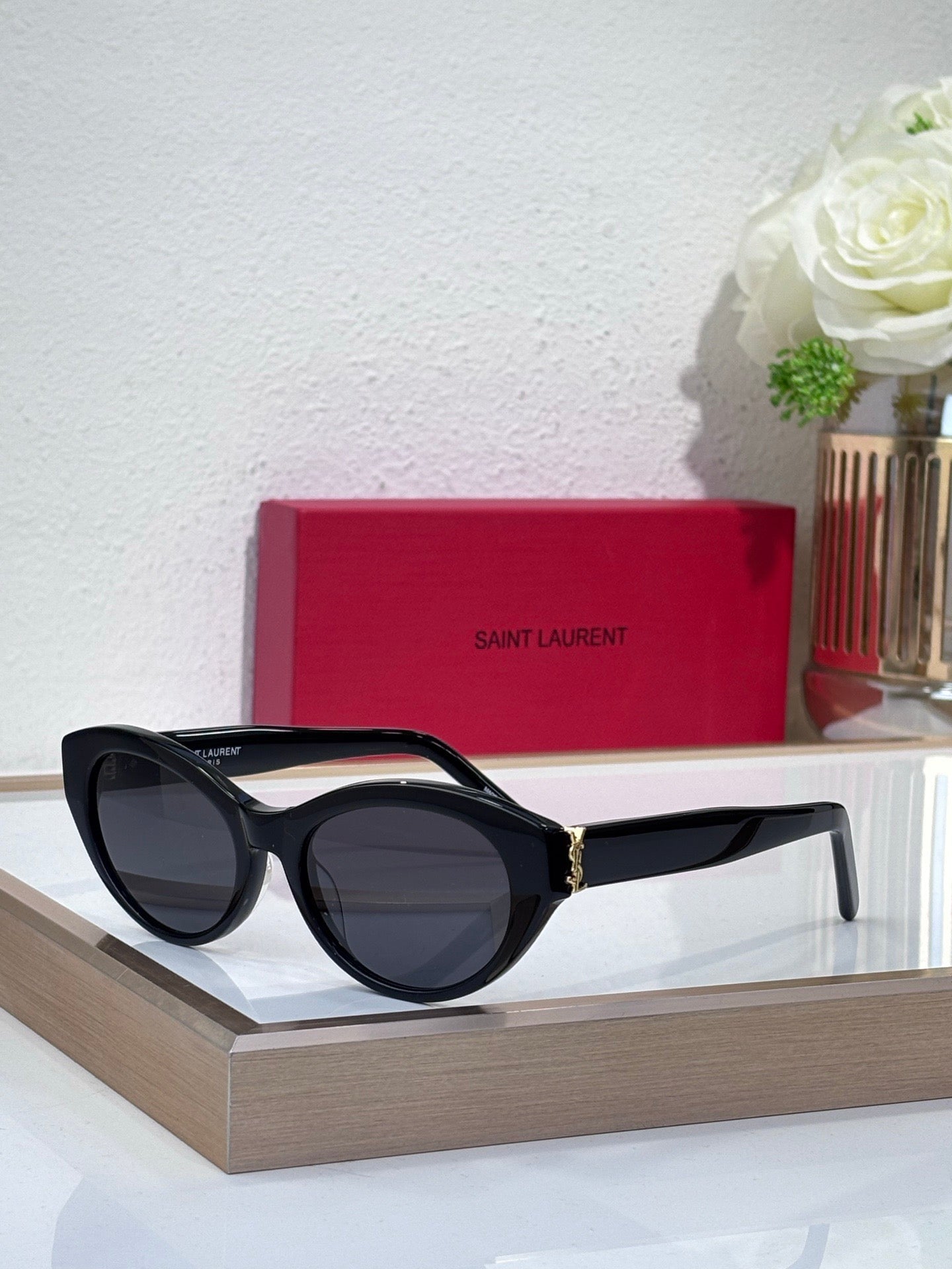 New Small Frame Cat-Eye Sunglasses