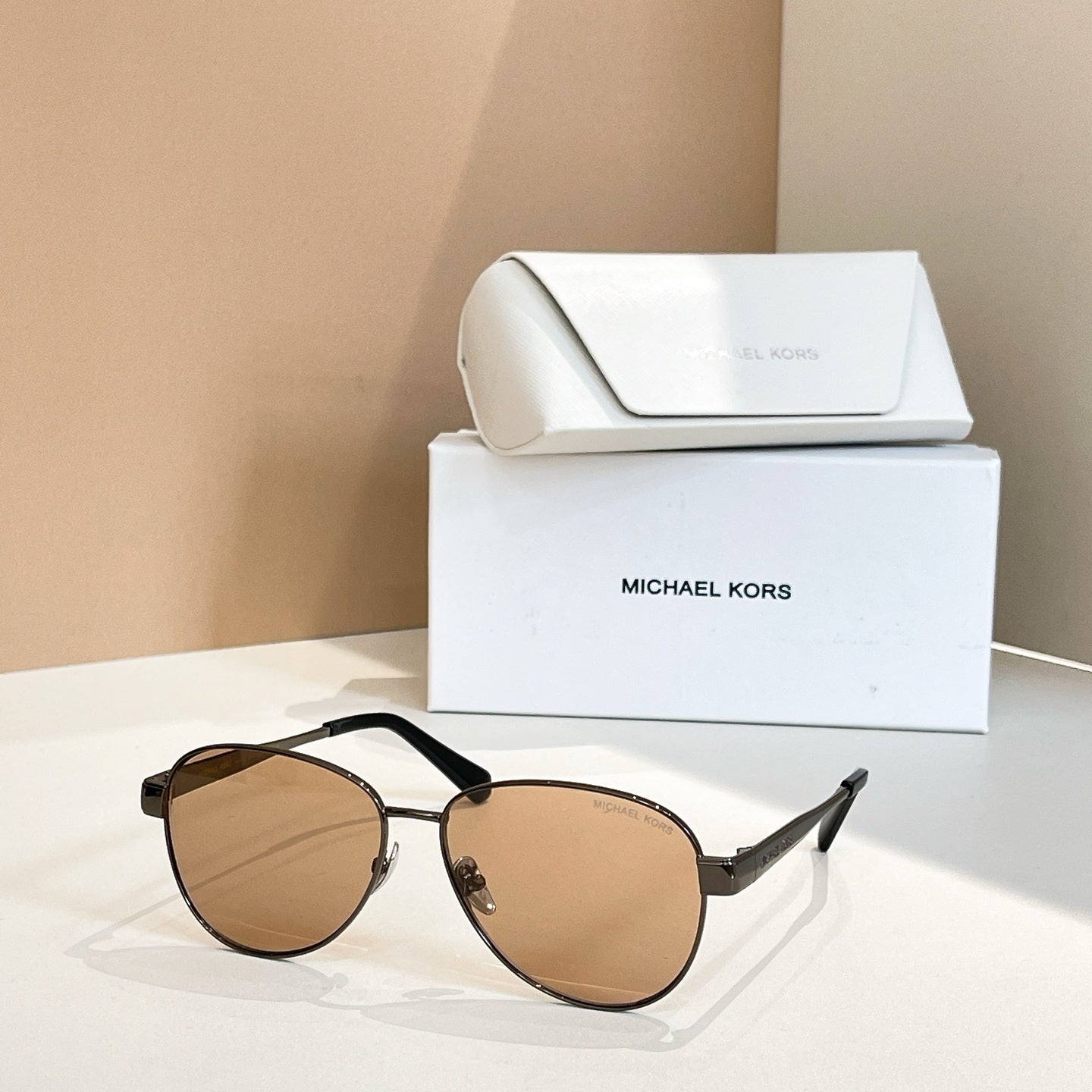 Metal full frame sunglasses