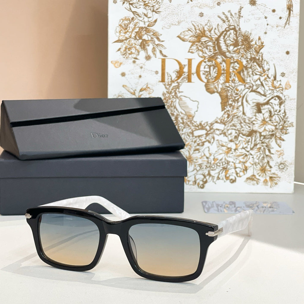 New full frame gradient sunglasses