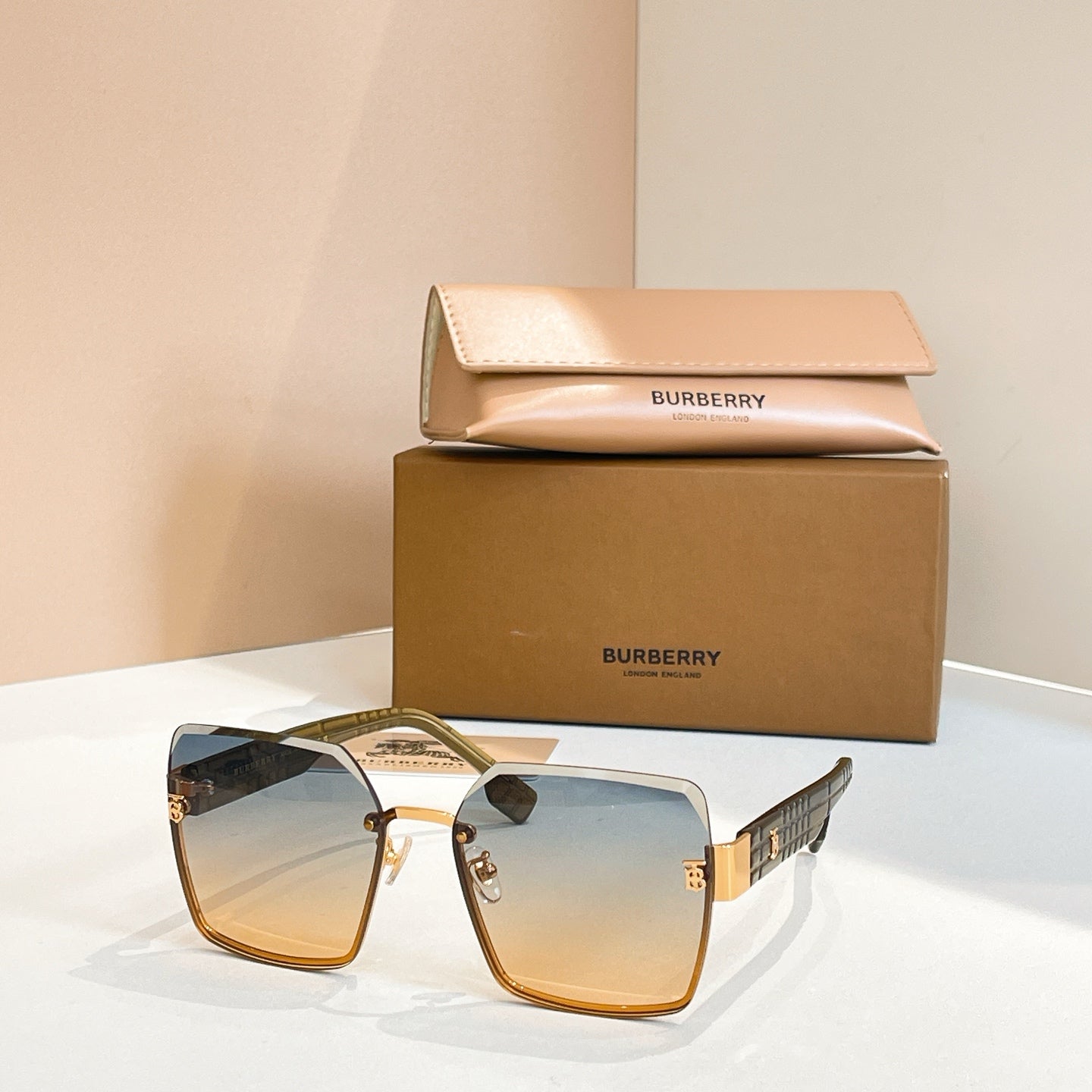 2025 New Fashion Large Frame Sunglasses in 5 Colors BE2491