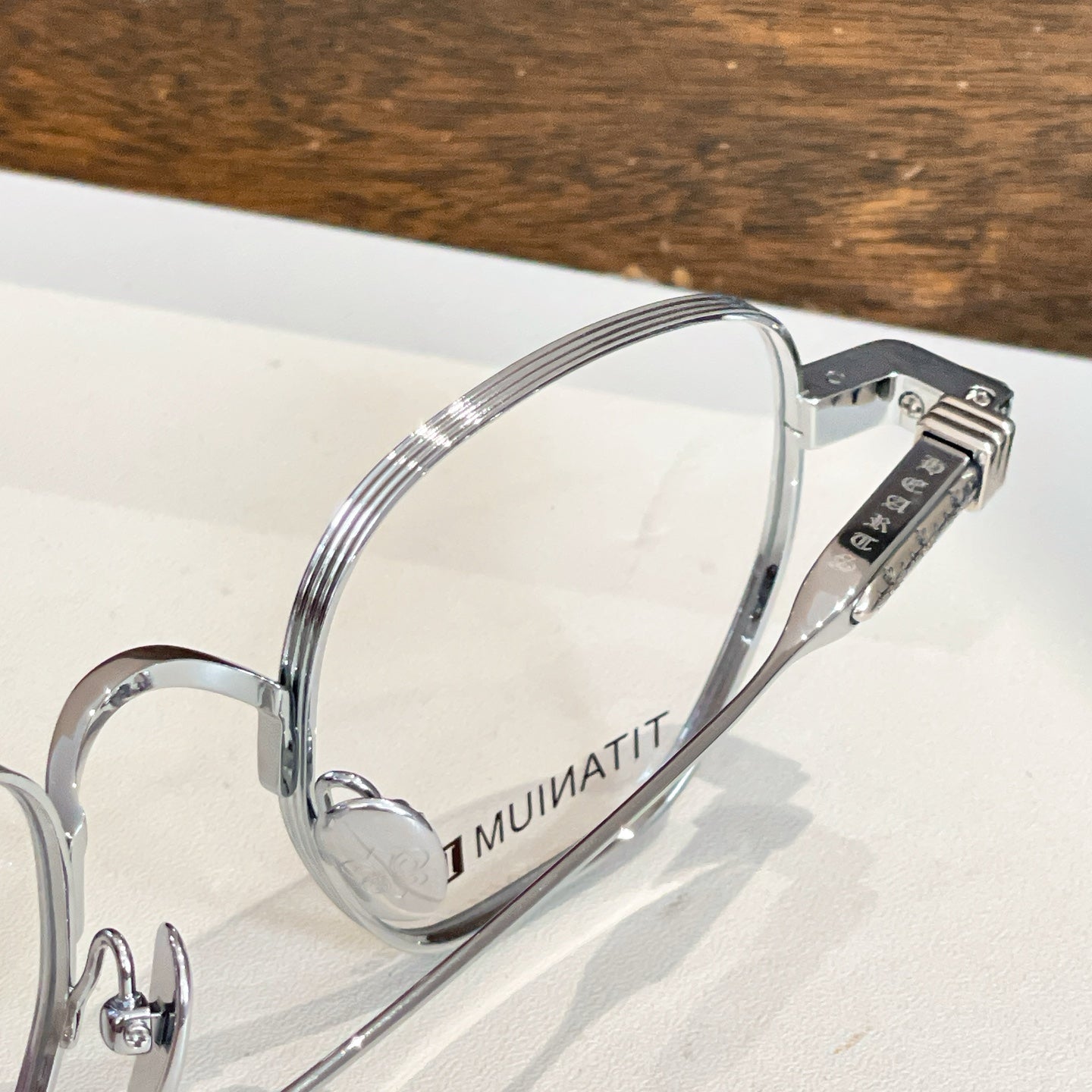 New transparent metal sunglasses