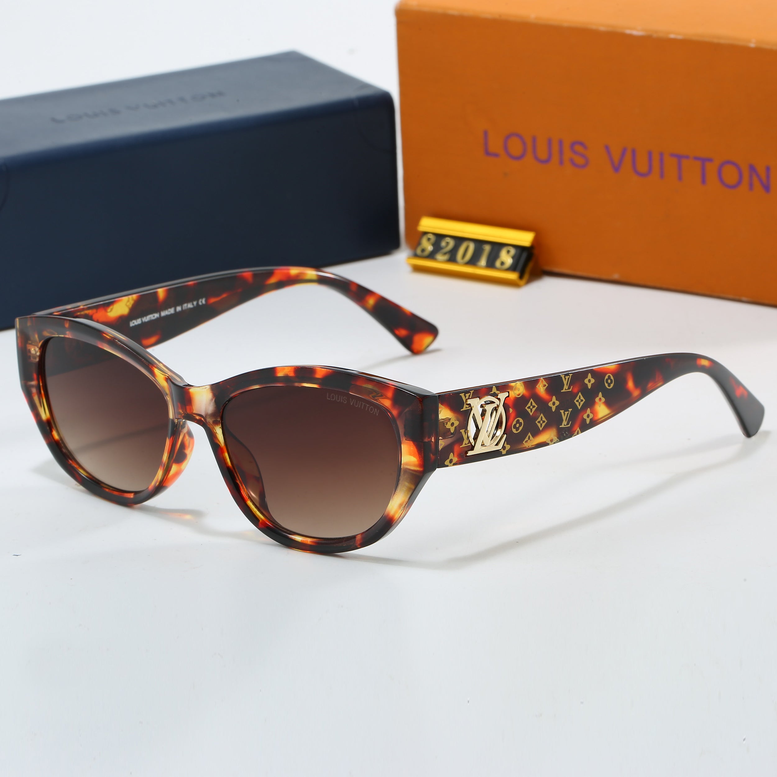 6 colors of new popular small frame sunglasses 82018